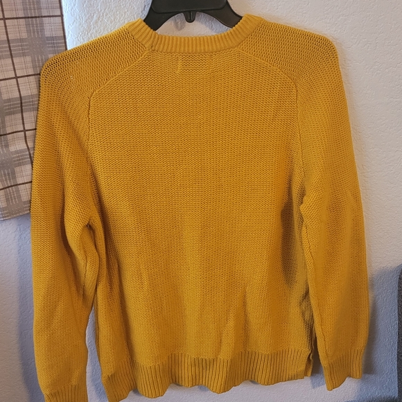 Old Navy Old Navy Old Navy Sweater - Picture 2 of 2